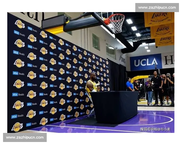 勒布朗之子布莱斯助阵亚利桑那大学学弟锦标赛：传承篮球基因，见证未来之星成长