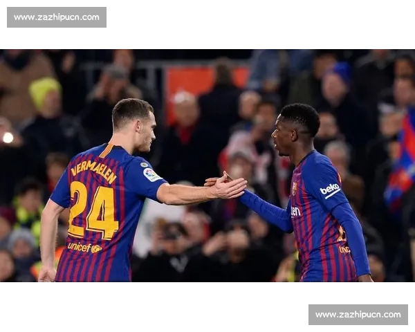 登贝莱晒照致敬梅西：传奇同框，足坛精神的代际传承