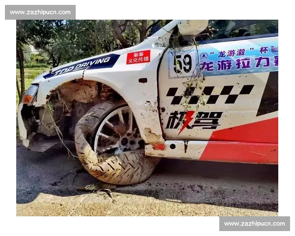 龙游魔鬼赛道突发坠崖事故,车手生死未卜 龙游魔鬼赛道突发坠崖事故,车手生死未卜